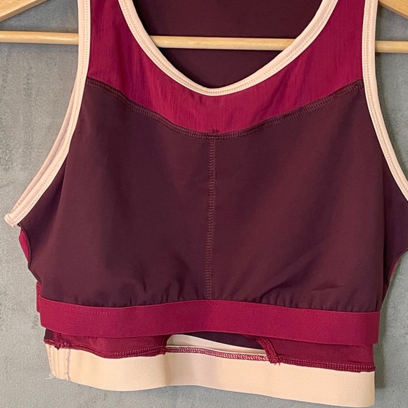 Fabletics Luana Midi Sports Bra 2 Tone sz. Small - Picture 7 of 9